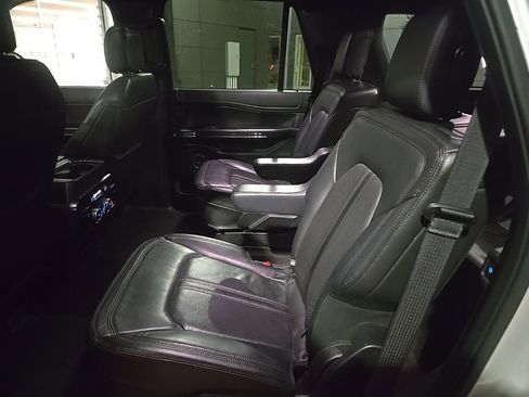Used 2018 Ford Expedition Limited w/ Equipment Group 301A image 6