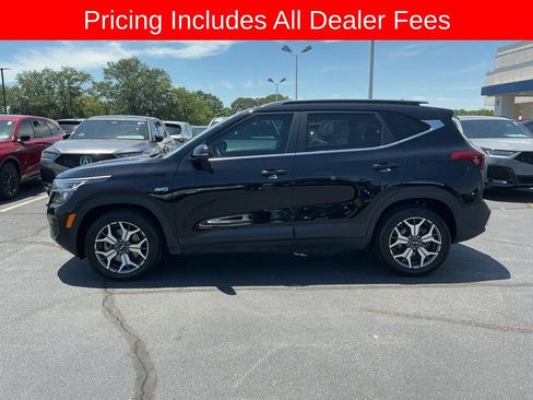 Used 2021 Kia Seltos EX AWD/4WD image 2