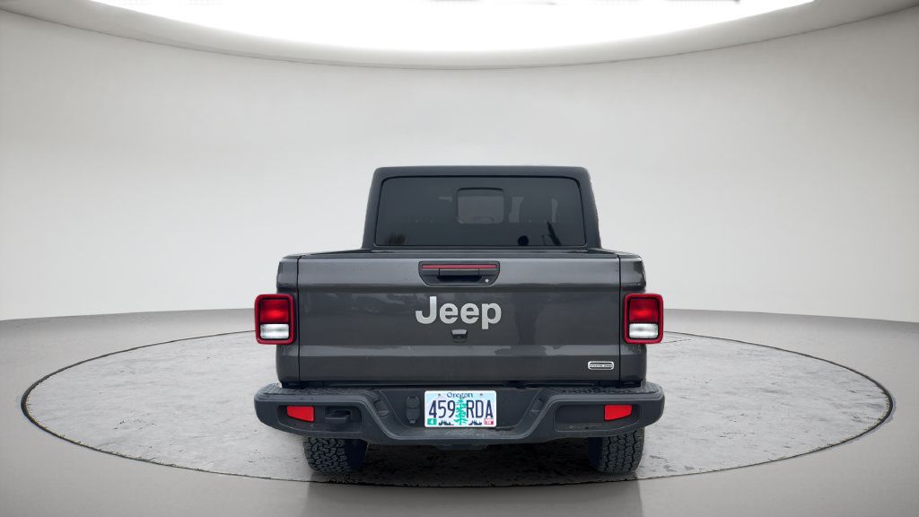 Used 2023 Jeep Gladiator Overland AWD/4WD image 7