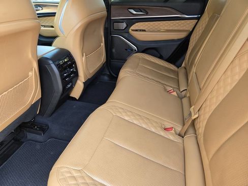 Used 2022 Jeep Grand Cherokee Summit w/ Adv Protech Group IV AWD/4WD image 19