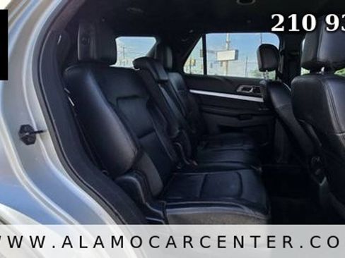 Used 2016 Ford Explorer XLT w/ Equipment Group 202A FWD image 19