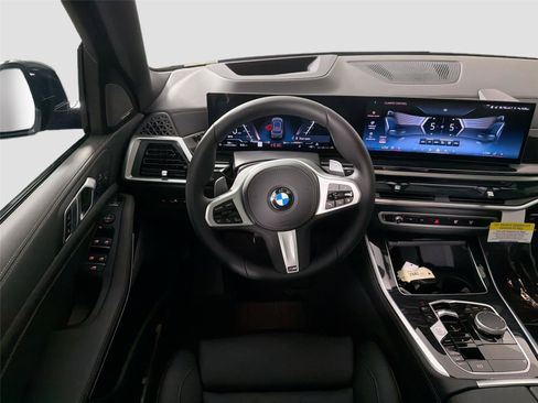 New 2026 BMW X5 xDrive40i w/ M Sport Package AWD/4WD image 21