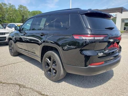 Used 2023 Jeep Grand Cherokee L Limited w/ Black Appearance Package AWD/4WD image 6