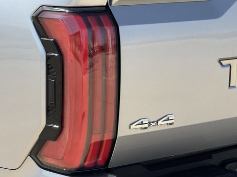 Used 2023 Toyota Tundra Capstone AWD/4WD image 12