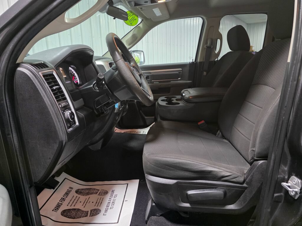 Used 2020 RAM 1500 Warlock AWD/4WD image 9