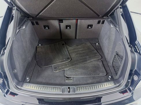 Certified 2023 Porsche Macan S AWD/4WD image 22