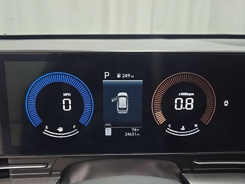 Certified 2024 Hyundai Kona SEL AWD/4WD image 36