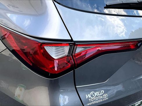 Used 2023 Acura MDX SH-AWD w/ Advance Package image 29