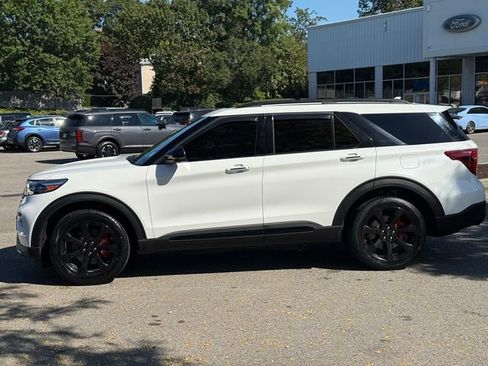 Used 2023 Ford Explorer ST w/ Equipment Group 401A image 9