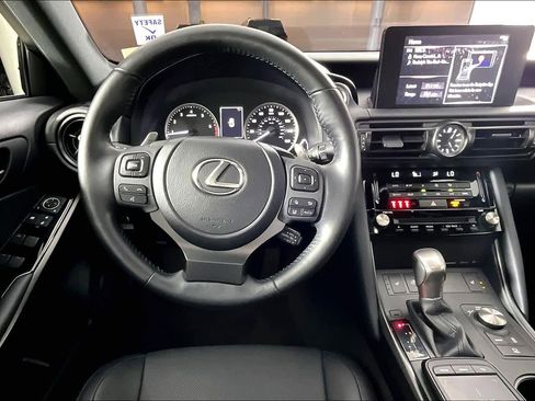 Used 2025 Lexus IS 300 F Sport image 5
