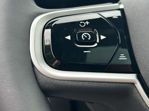 New 2026 Volvo XC60 T8 Ultra w/ Climate Package AWD/4WD image 23