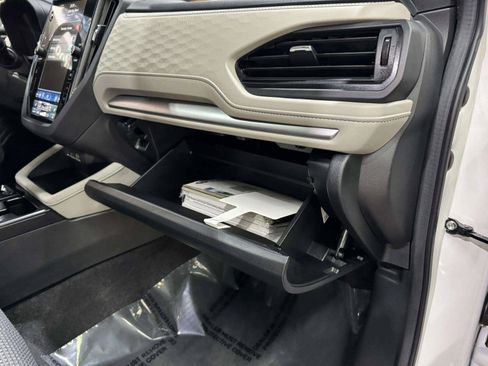 Used 2026 Subaru Forester Premium AWD/4WD image 39