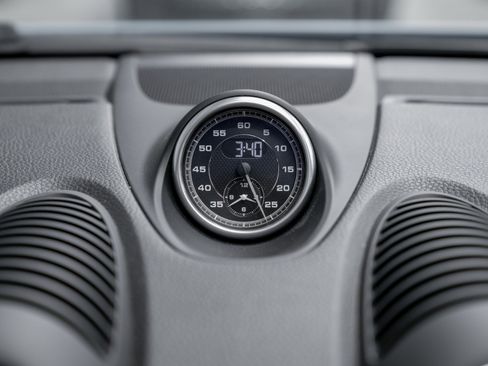 Used 2022 Porsche 718 Boxster Spyder image 25