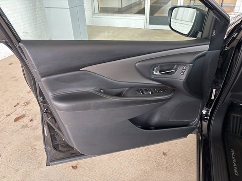 Used 2019 Nissan Murano Platinum image 6