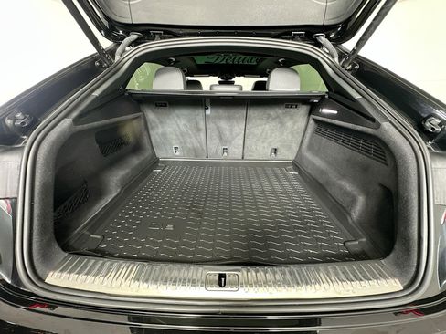 Used 2023 Audi Q8 Premium Plus w/ Premium Plus Package image 26