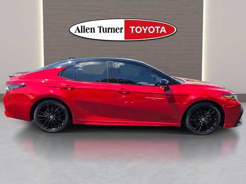 Used 2024 Toyota Camry XSE w/ Driver Assist Package FWD image 5