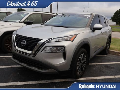 Used 2023 Nissan Rogue SV FWD image 12