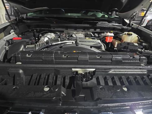 Used 2022 Chevrolet Silverado 2500 LTZ w/ LTZ Plus Package image 26