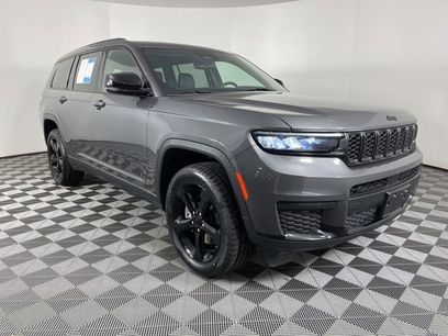 Used 2023 Jeep Grand Cherokee L Laredo
