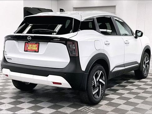 New 2026 Nissan Kicks SV image 17