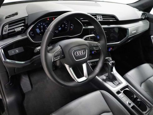 Certified 2025 Audi Q3 2.0T Premium w/ Convenience Package AWD/4WD image 4