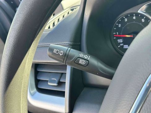 Used 2022 GMC Terrain SLE w/ Driver Convenience Package AWD/4WD image 24