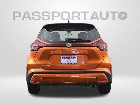 Used 2021 Nissan Kicks SR w/ SR Premium Package image 9