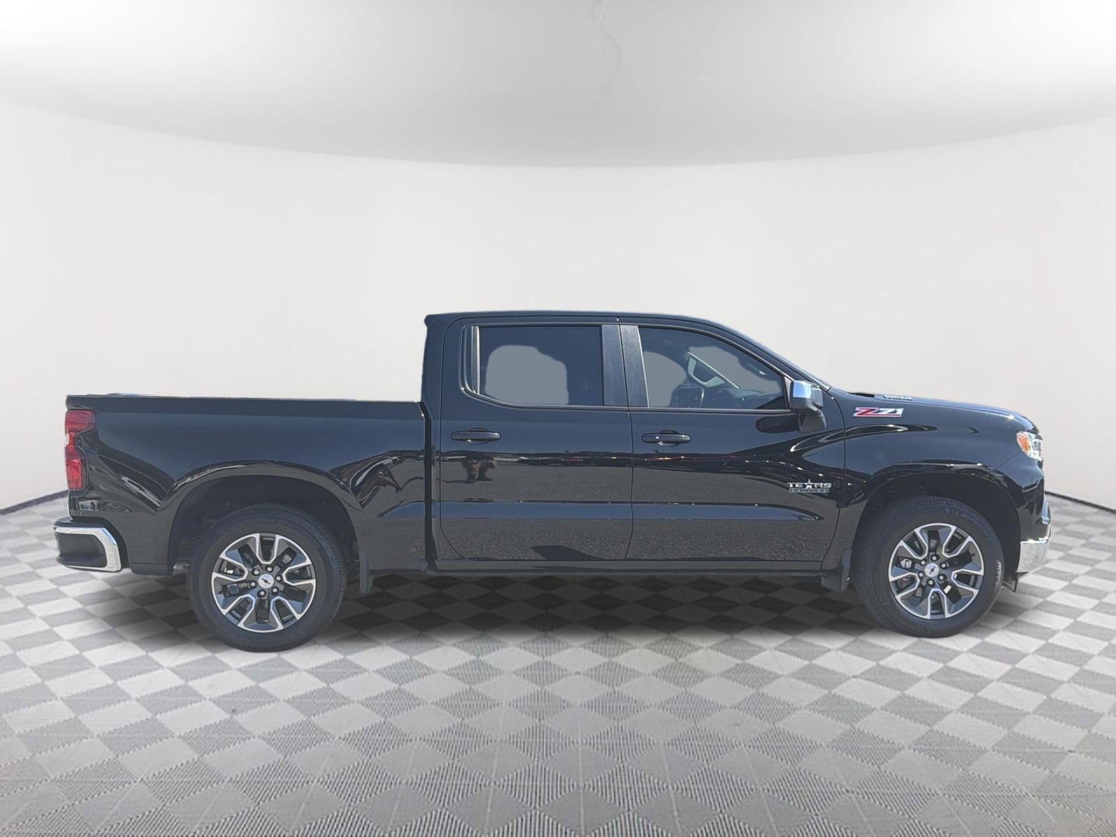 Certified 2022 Chevrolet Silverado 1500 LT AWD/4WD image 5