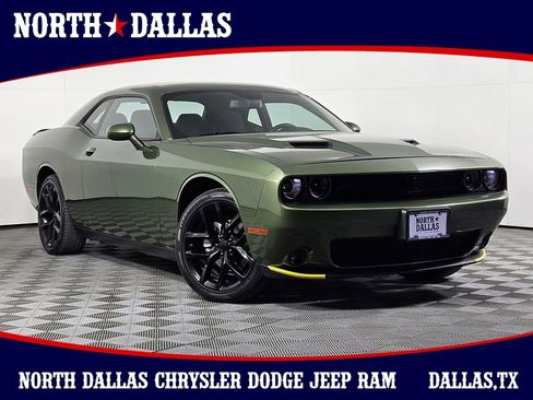 Used 2022 Dodge Challenger SXT w/ Blacktop Package RWD image 1