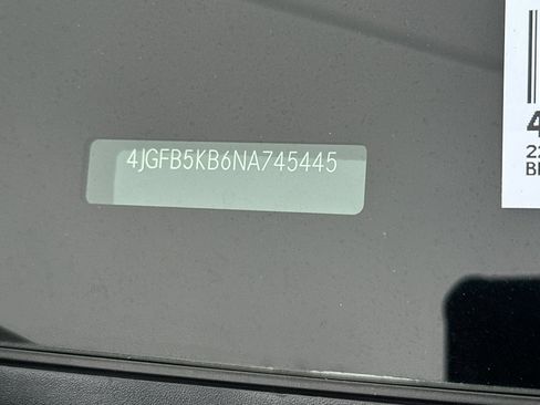 Used 2022 Mercedes-Benz GLE 450 4MATIC image 3