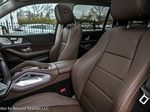 Used 2024 Mercedes-Benz GLS 450 4MATIC w/ AMG Line Exterior image 30