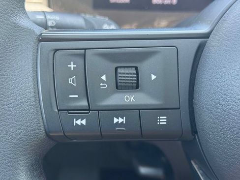 Used 2026 Nissan Kicks SV w/ SV Premium Package AWD/4WD image 19