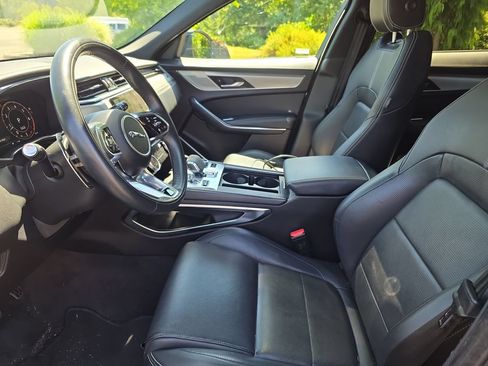 Used 2024 Jaguar F-PACE R-Dynamic S AWD/4WD image 4