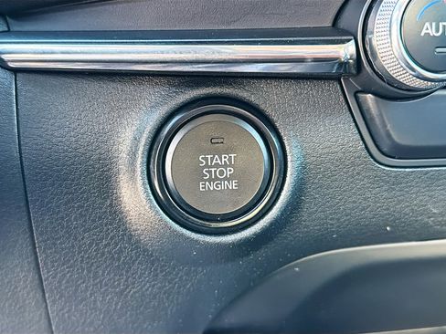 Used 2024 MAZDA MAZDA3 s image 8