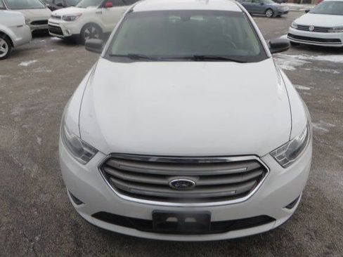 Used 2013 Ford Taurus SE image 34