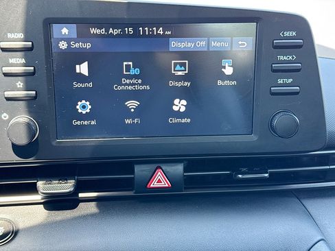 Used 2025 Hyundai Elantra Sport image 30