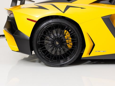 Used 2016 Lamborghini Aventador LP 750-4 Superveloce AWD/4WD image 14