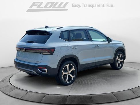 New 2026 Volkswagen Taos SEL AWD/4WD image 7