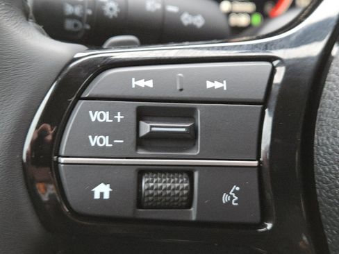 Used 2025 Honda Pilot EX-L image 33