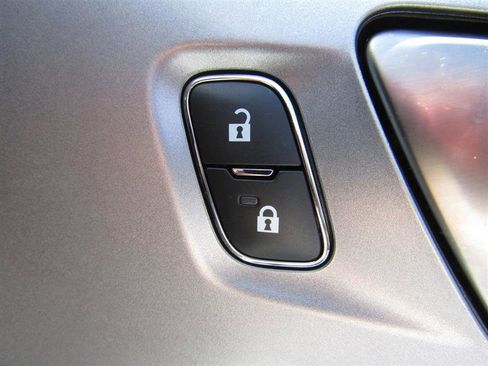 Used 2021 Ford Ranger XLT w/ Equipment Group 301A Mid image 32