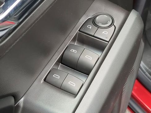 New 2025 GMC Canyon Elevation w/ Convenience Package image 21