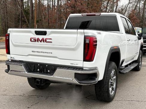 Certified 2025 GMC Sierra 2500 SLT image 5