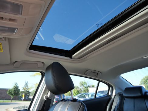 Used 2018 MAZDA MAZDA3 Grand Touring w/ Premium Equipment Package image 33