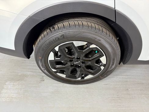 New 2026 Kia Sorento S image 11