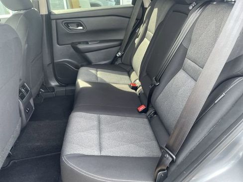 Used 2025 Nissan Rogue SV AWD/4WD image 29