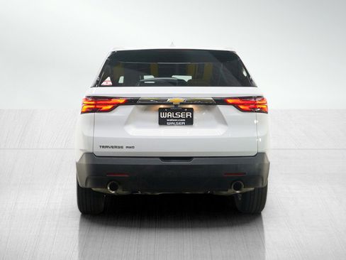 Used 2023 Chevrolet Traverse LS w/ Safety Package image 4
