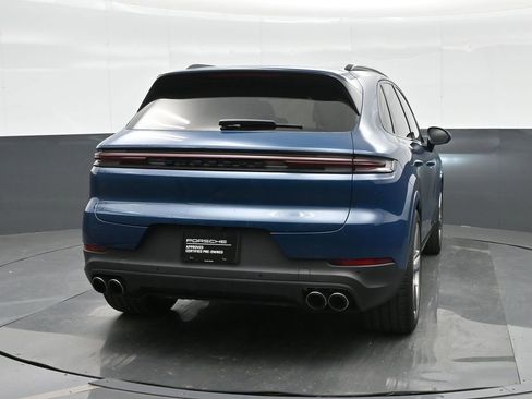 Certified 2024 Porsche Cayenne S image 6
