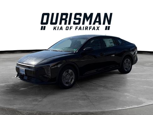 New 2025 Kia K4 LX image 2