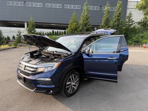 Used 2016 Honda Pilot Elite image 15