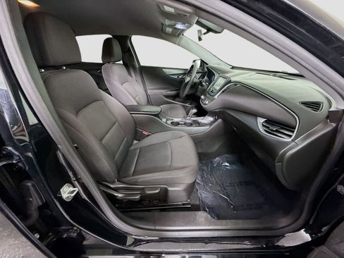 Used 2017 Chevrolet Malibu LS image 29